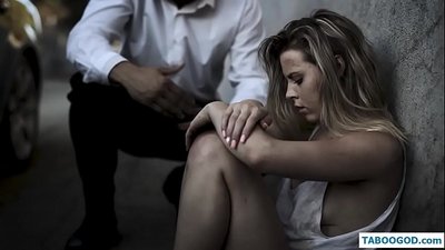 கிங்கி கதைகள்: வீடற்ற டீனேஜ் பெண்